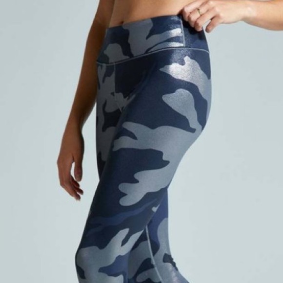 Noli Yoga Blue Camo Guerra Leggings Compression Fit Women’s Small - Picture 3 of 5